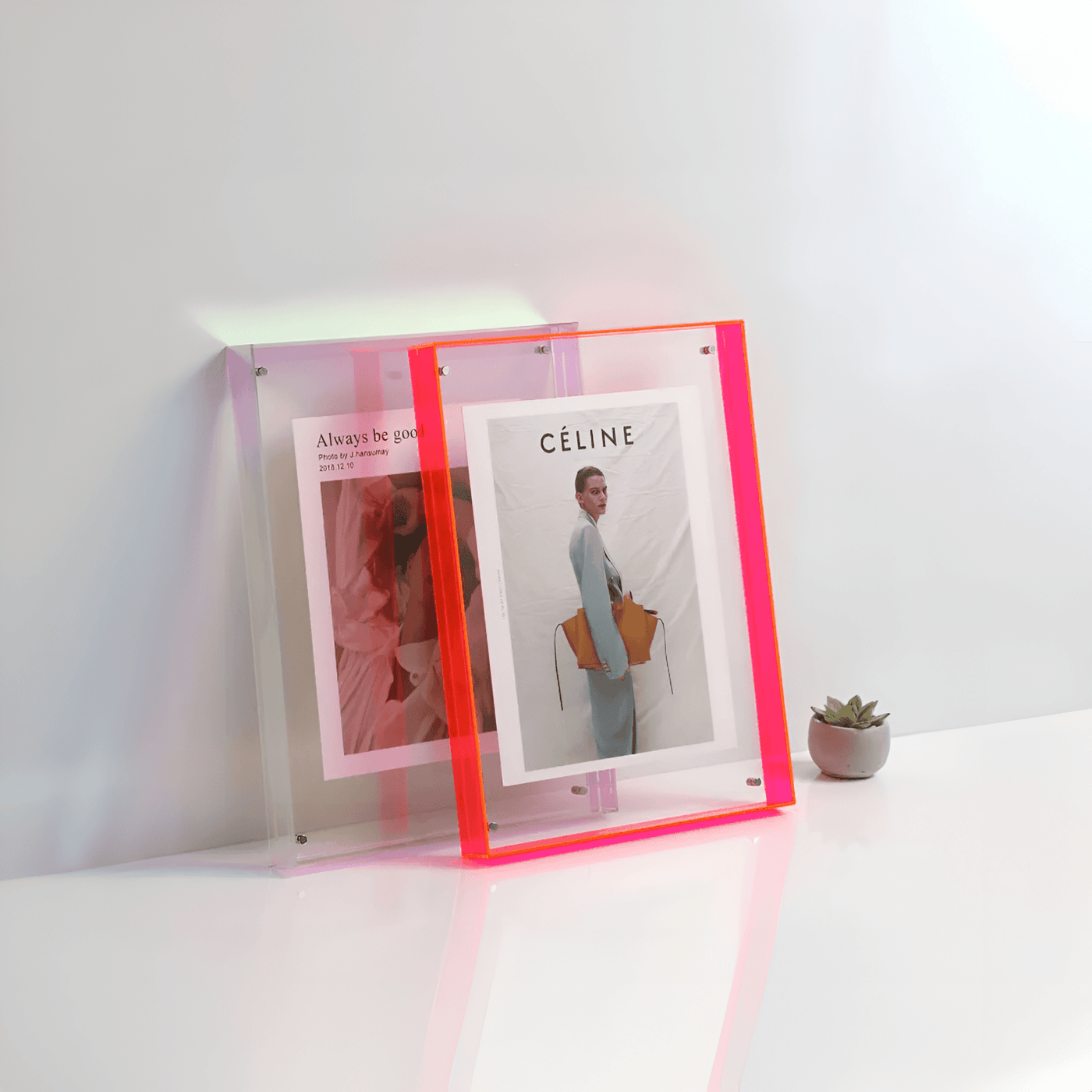 Transparent Acrylic Photo Frame - Modern Minimalist Design for Pictures 1