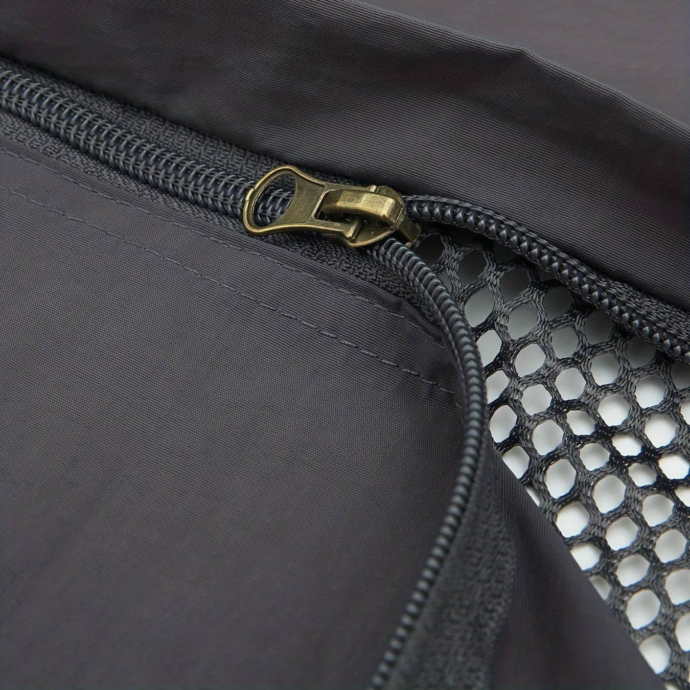 POCKETNEST – Casual Outdoor Vest with Secure Zipper Pockets
