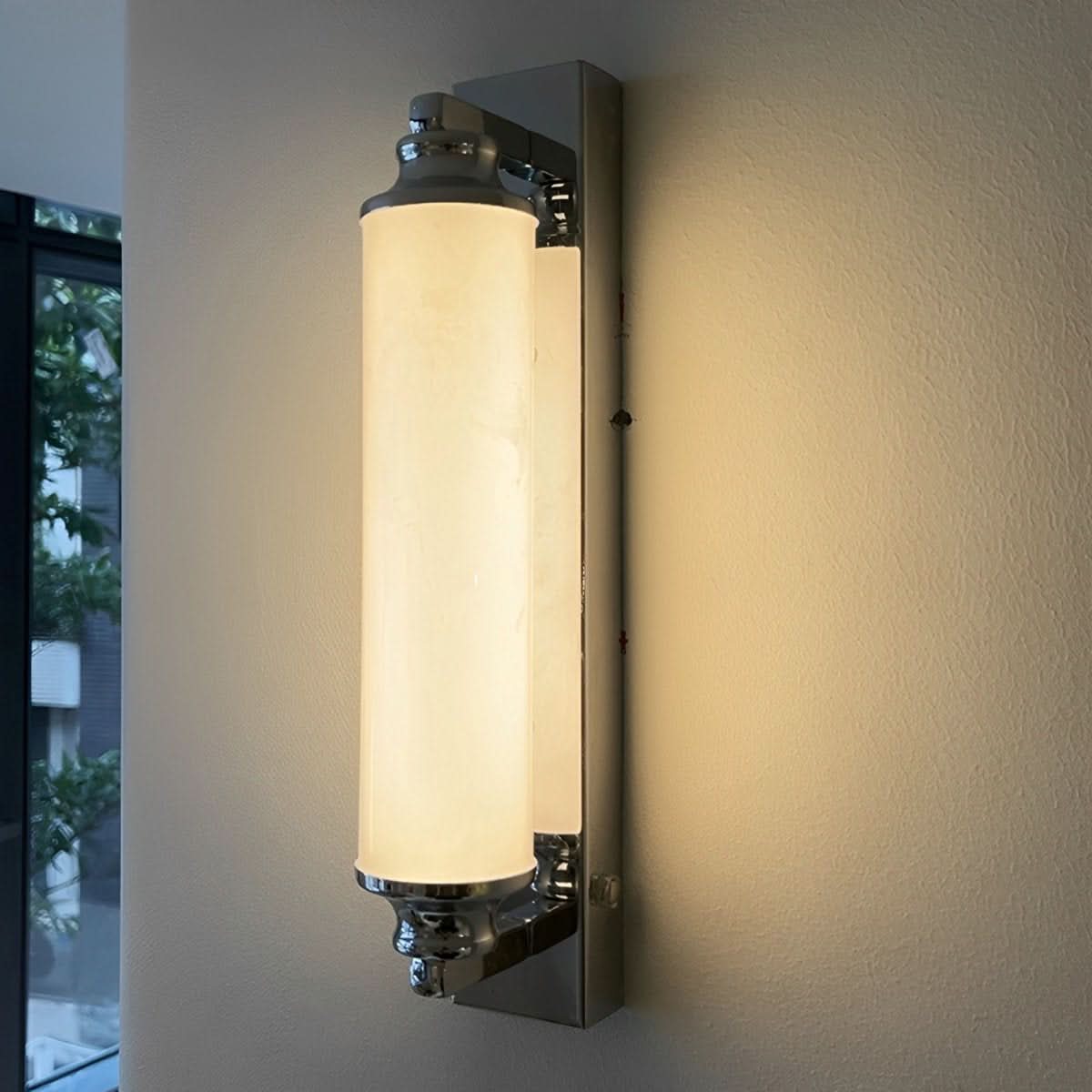 LINEHALO – LED Tube Wall Sconce for Elegant Modern Ambience