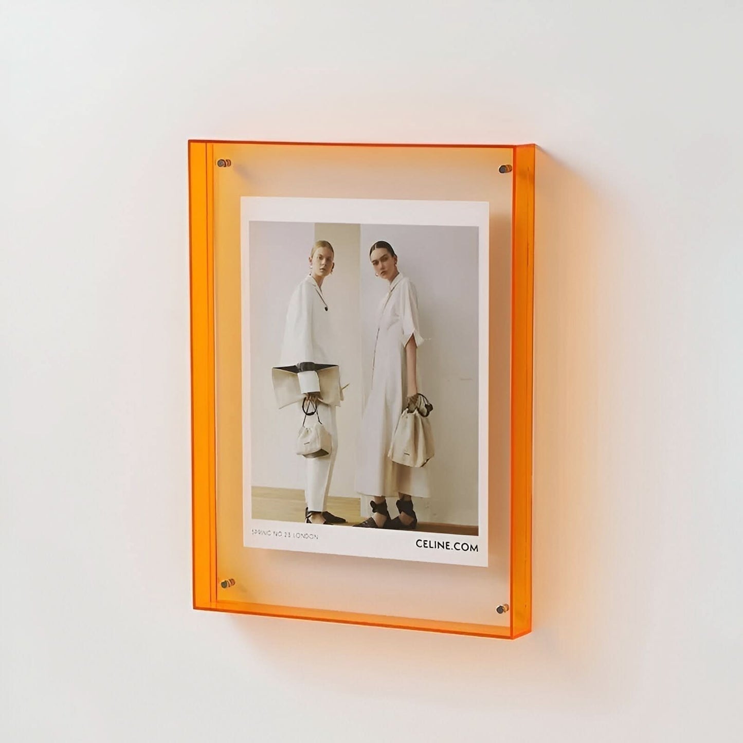 LUCIDNEST – Cadre transparent pour une mise en valeur minimaliste des souvenirs