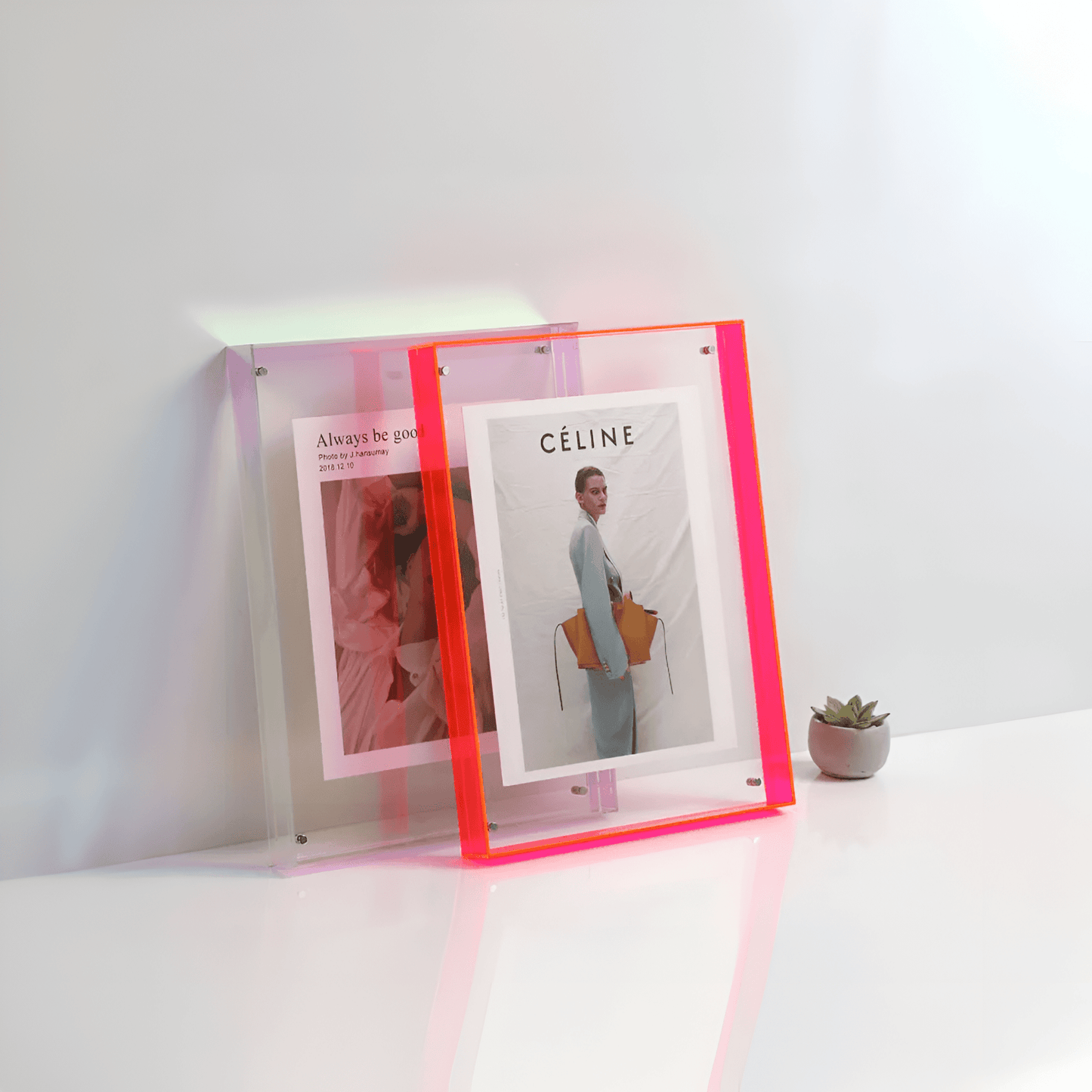 LUCIDNEST – Cadre transparent pour une mise en valeur minimaliste des souvenirs