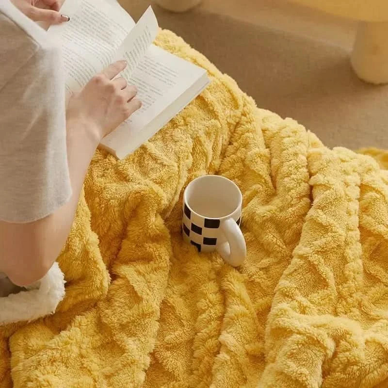 HEARTHLOFT – Winter Blanket for Inviting Everyday Warmth