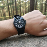 ROVERDIAL – Illuminated Tactical Watch for Precise Outdoor Timekeeping