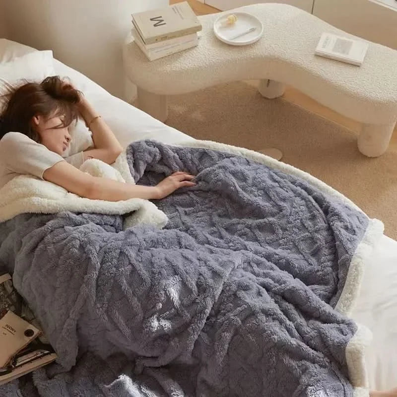 HEARTHLOFT – Winter Blanket for Inviting Everyday Warmth