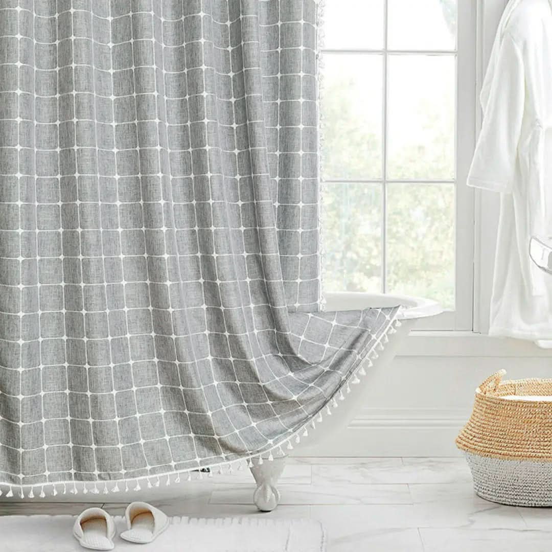 FRINGELLE – Decorative Shower Curtain for Refined Bathroom Charm