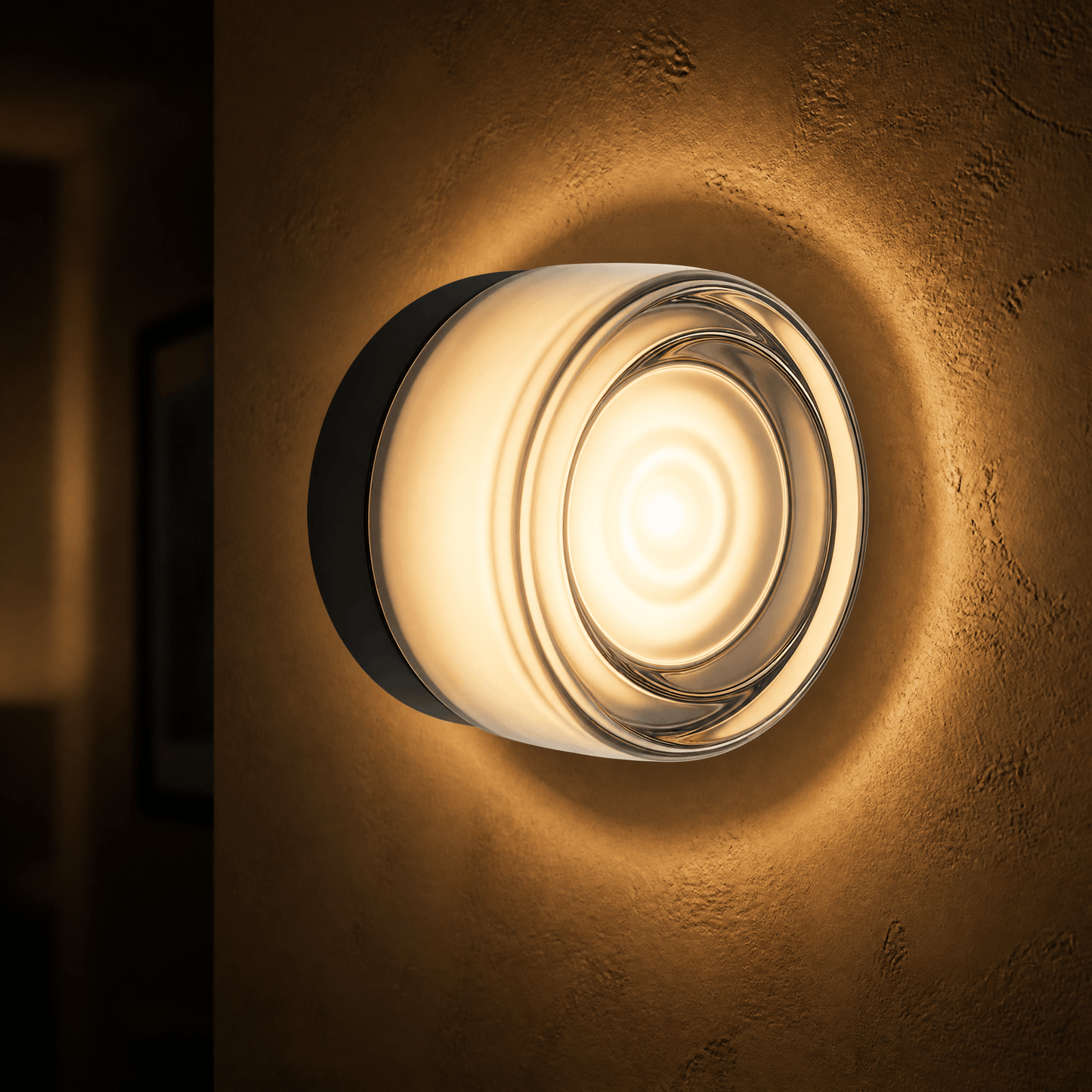FORMELLE – Applique da parete scolpita per un’illuminazione d’atmosfera elegante