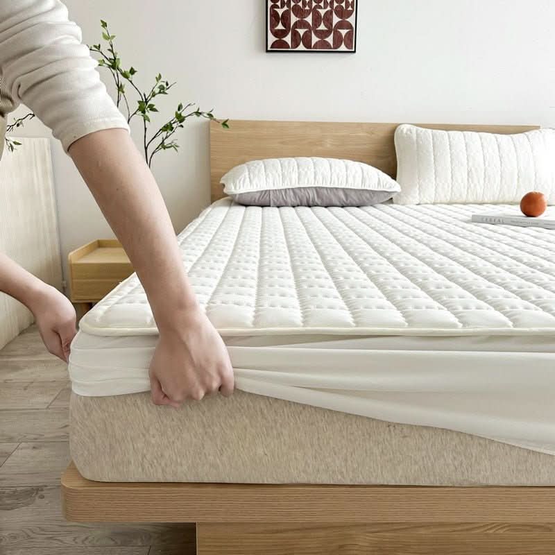 BEDGUARD – Gesteppter Matratzenschoner für einen sicheren, passgenauen Sitz