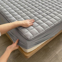 BEDGUARD – Gesteppter Matratzenschoner für einen sicheren, passgenauen Sitz