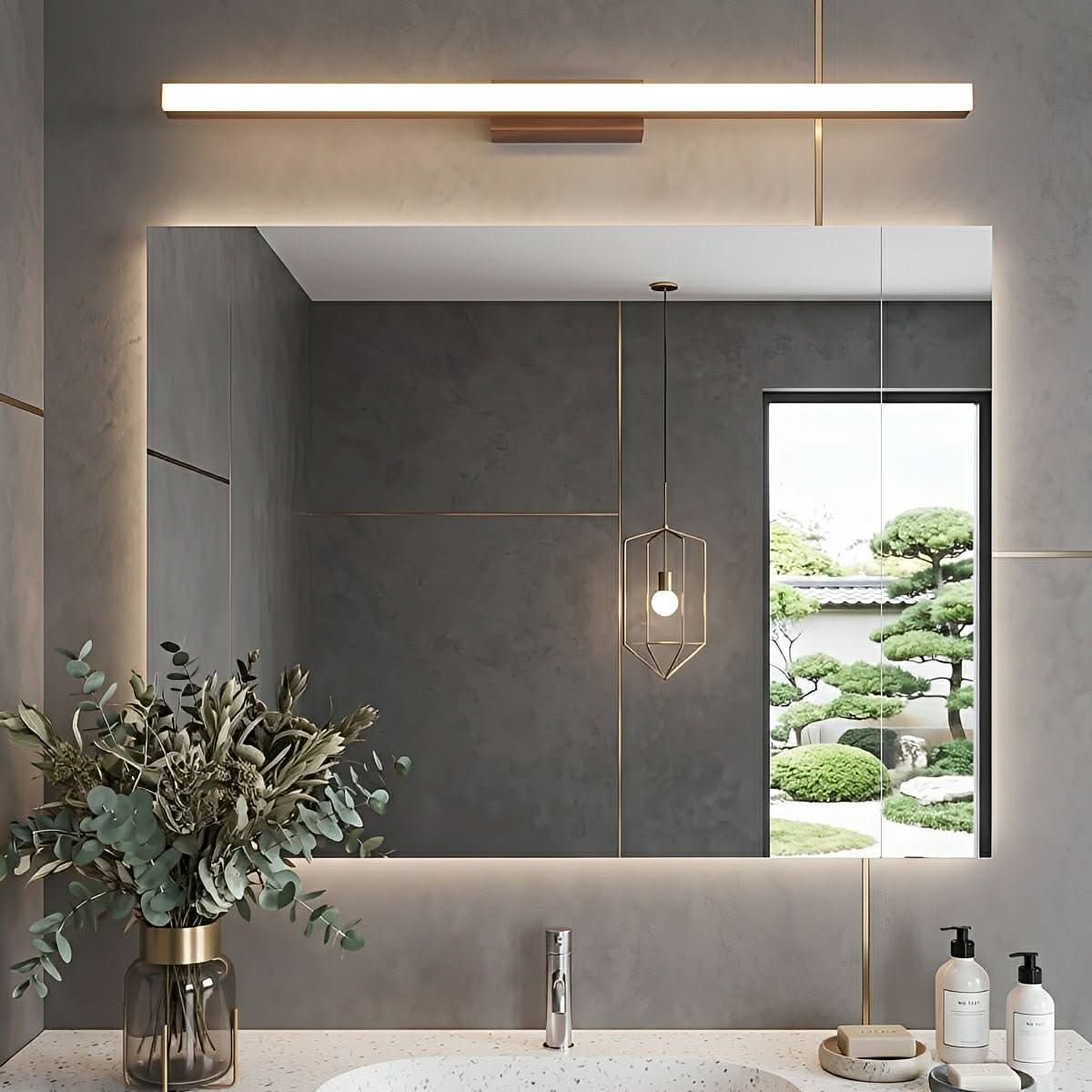 REFLECTORA – Mirror Light for Smooth and Even Lighting