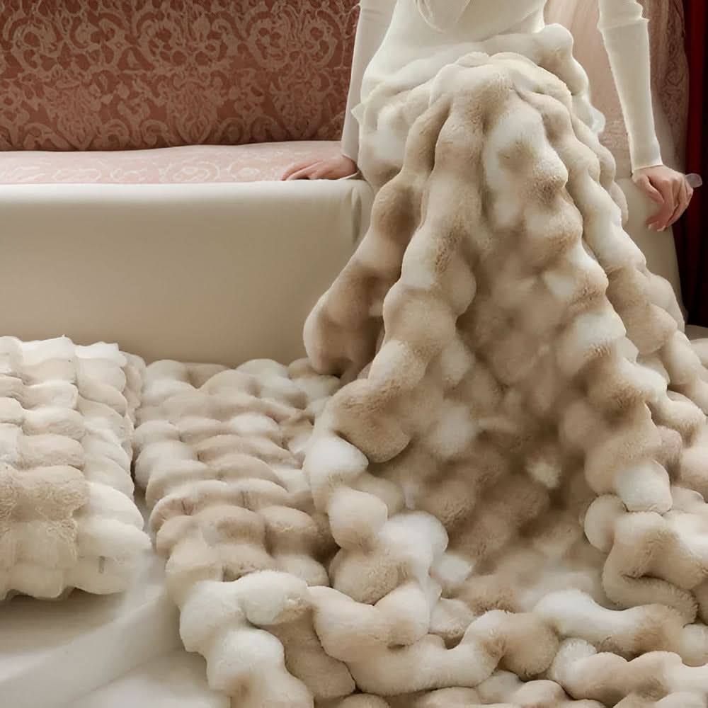 COZYWAVIA – Wavy Blanket for Warm and Relaxing Evenings