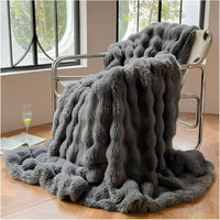 COZYWAVIA – Wavy Blanket for Warm and Relaxing Evenings