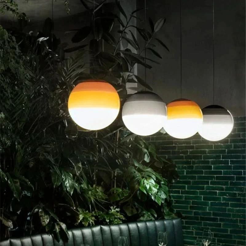GRADILUXORA – Farbverlaufs-Pendelleuchte aus Glas für elegante Ambientebeleuchtung