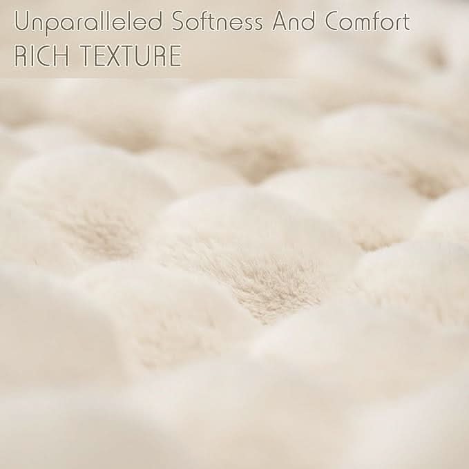 CLOUDHARE – Plush Blanket Set for Luxurious Cozy Living